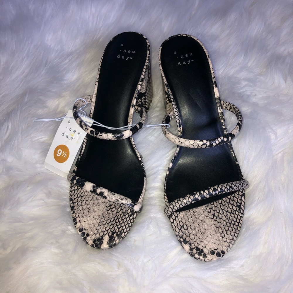 A new day snake print open toe heel sandals - Picture 3 of 7